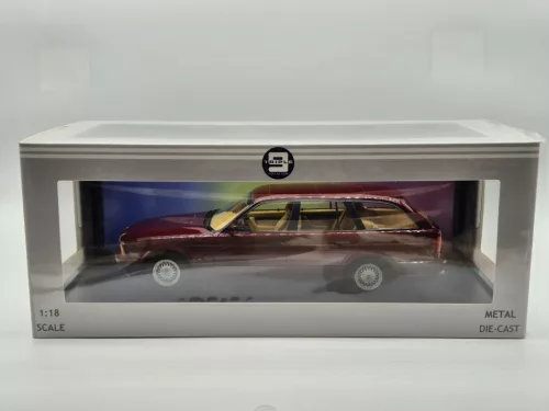 BMW E34 Touring (1996) - бордо - Triple9 - 1:18