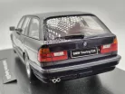 BMW E34 Touring (1996) - лилав - Triple9 - 1:18