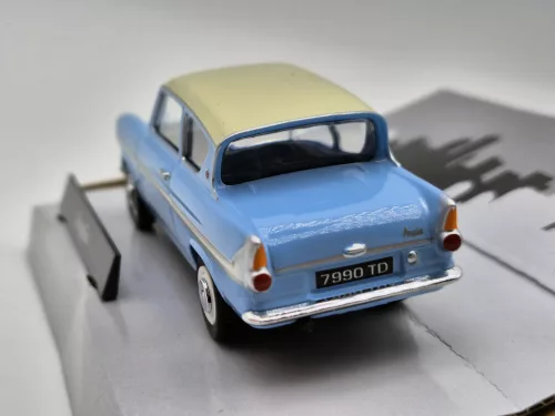 Ford England Anglia - Harry Potter - Cararama - 1:43