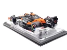 McLaren MCL38 F1 #81 (2024) - Oscar Piastri - С ПИЛОТ - Bburago - 1:24