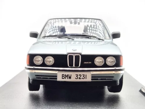 BMW E21 323i (1980) -  Solido - 1:18