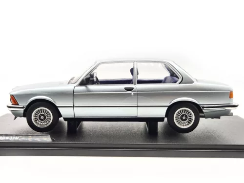 BMW E21 323i (1980) -  Solido - 1:18