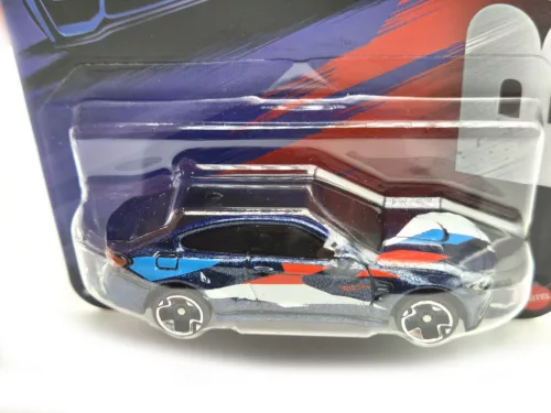 BMW M4 - 4/5 - дълга карта - Hot Wheels - 1:64