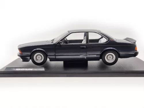 BMW E24 635 CSi coupe (1984) - Solido - 1:18