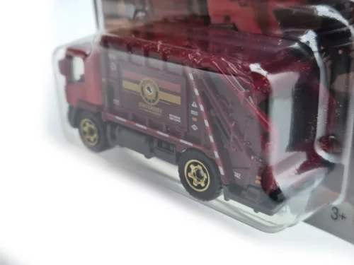 Garbage King боклукчийски камион - 99/125 - блистер - Matchbox - 1:64