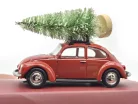 Volkswagen VW Beetle Бръмбар - с елха - коледна подаръчна кутия - Norev - 1:43