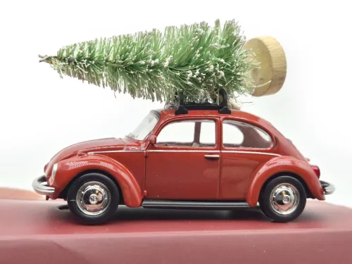 Volkswagen VW Beetle Бръмбар - с елха - коледна подаръчна кутия - Norev - 1:43