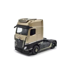   Mercedes Benz Actros 1851 MP4 Gigaspace камион (2018) - Maisto - 1:64