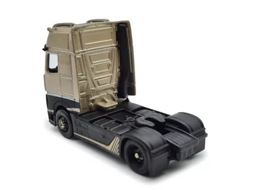 Mercedes Benz Actros 1851 MP4 Gigaspace камион (2018) - Maisto - 1:64