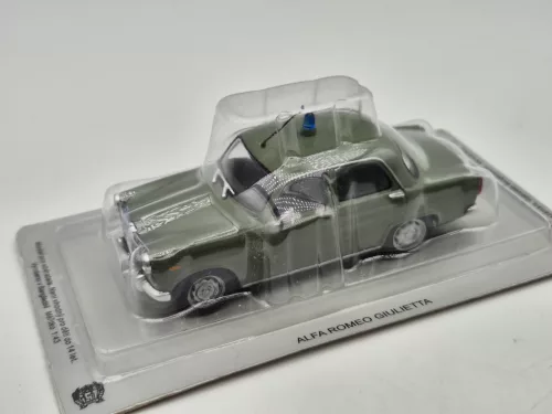 Alfa Romeo Giulietta - полицейска кола - Edicola - 1:43