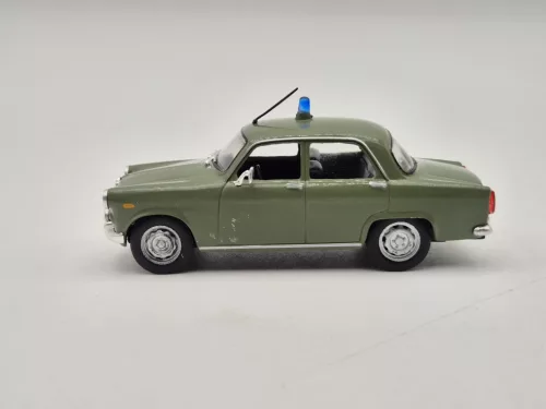 Alfa Romeo Giulietta - полицейска кола - Edicola - 1:43