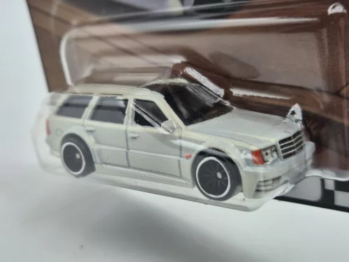 Hot Wheels Premium - Boulevard - Mercedes Benz E36 AMG - Hot Wheels - 1:64