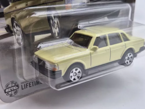 Volvo 240 (1986) - 122/125 - блистер - Matchbox - 1:64