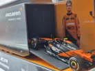 McLaren камион комплект - Mercedes Actros 2 Gigaspace - MCL38 F1 #4 - Lando Norris състезателен автомобил - Bburago - 1:43