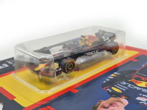 Red Bull RB21 F1 #1 (2025) - Max Verstappen - Bburago - 1:64