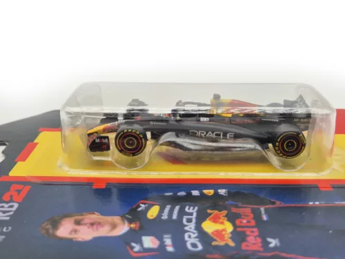 Red Bull RB21 F1 #1 (2025) - Max Verstappen - Bburago - 1:64