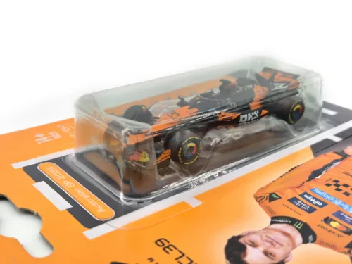 McLaren MCL39 F1 #81 (2025) - Oscar Piastri - Bburago - 1:64
