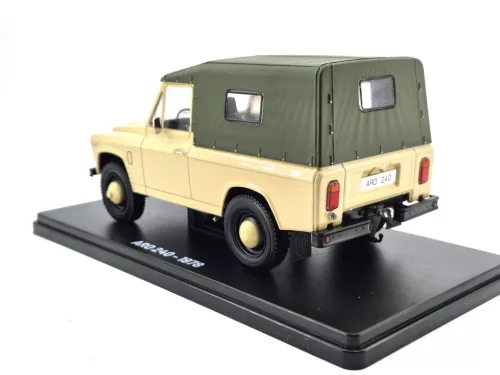 ARO 240 (1978) - Edicola - 1:24