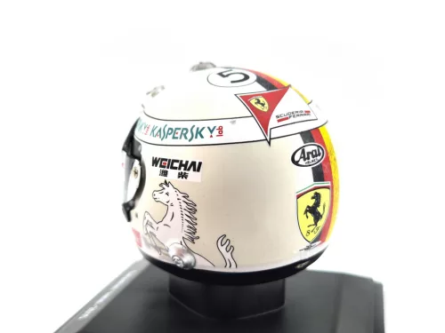 Каска - Sebastian Vettel (2015) - Edicola - 1:5