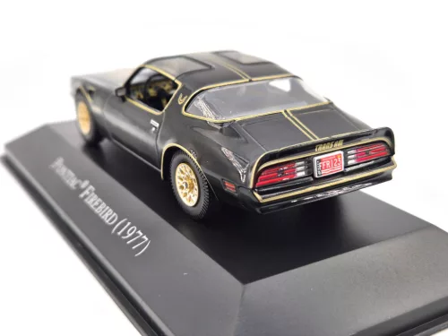 Pontiac Firebird Trans AM (1977) - Edicola - 1:43