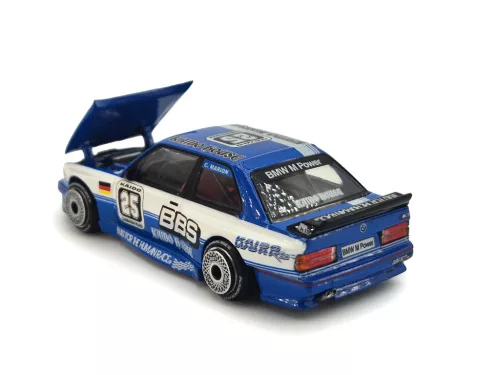 BMW E30 M3 Touring Champ Kaido House / Mini GT - 1:64