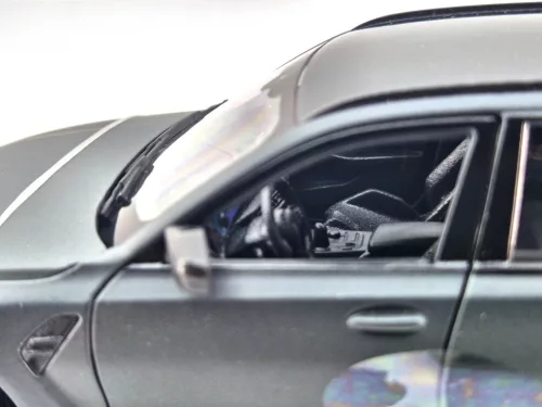 BMW G81 M3 Touring (2023) - матиран сив - Bburago - 1:24