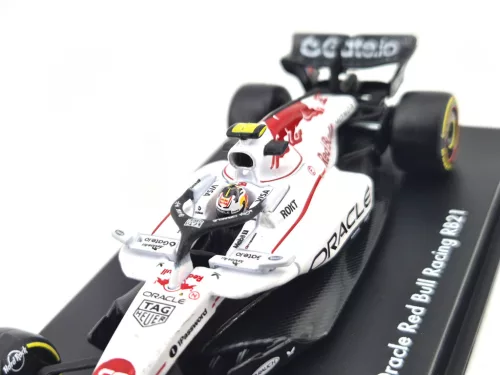 Red Bull RB21 F1 #1 (2025) - Japan GP - Yuki Tsunoda - С ПИЛОТ - Bburago - 1:43