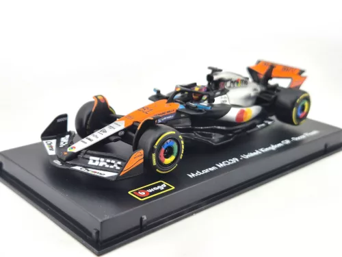 McLaren MCL39 F1 #81 (2025) - Silverstone British GP - Oscar Piastri - С ПИЛОТ - Bburago - 1:43