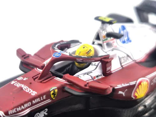 Ferrari SF-25 Team Scuderia F1 #44 (2025) - Monza GP - Lewis Hamilton - С ПИЛОТ - Bburago - 1:43